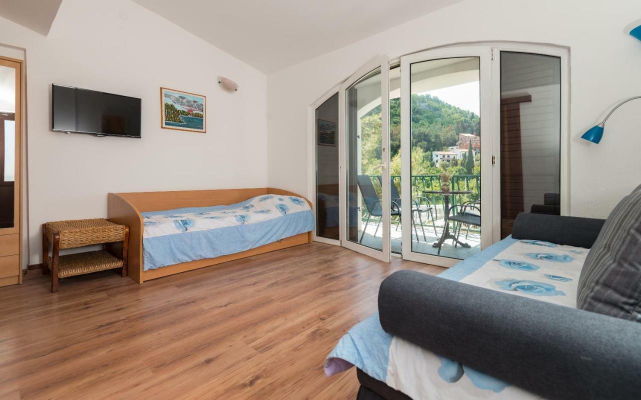 Apartments Azzurro ブラチェ エクステリア 写真