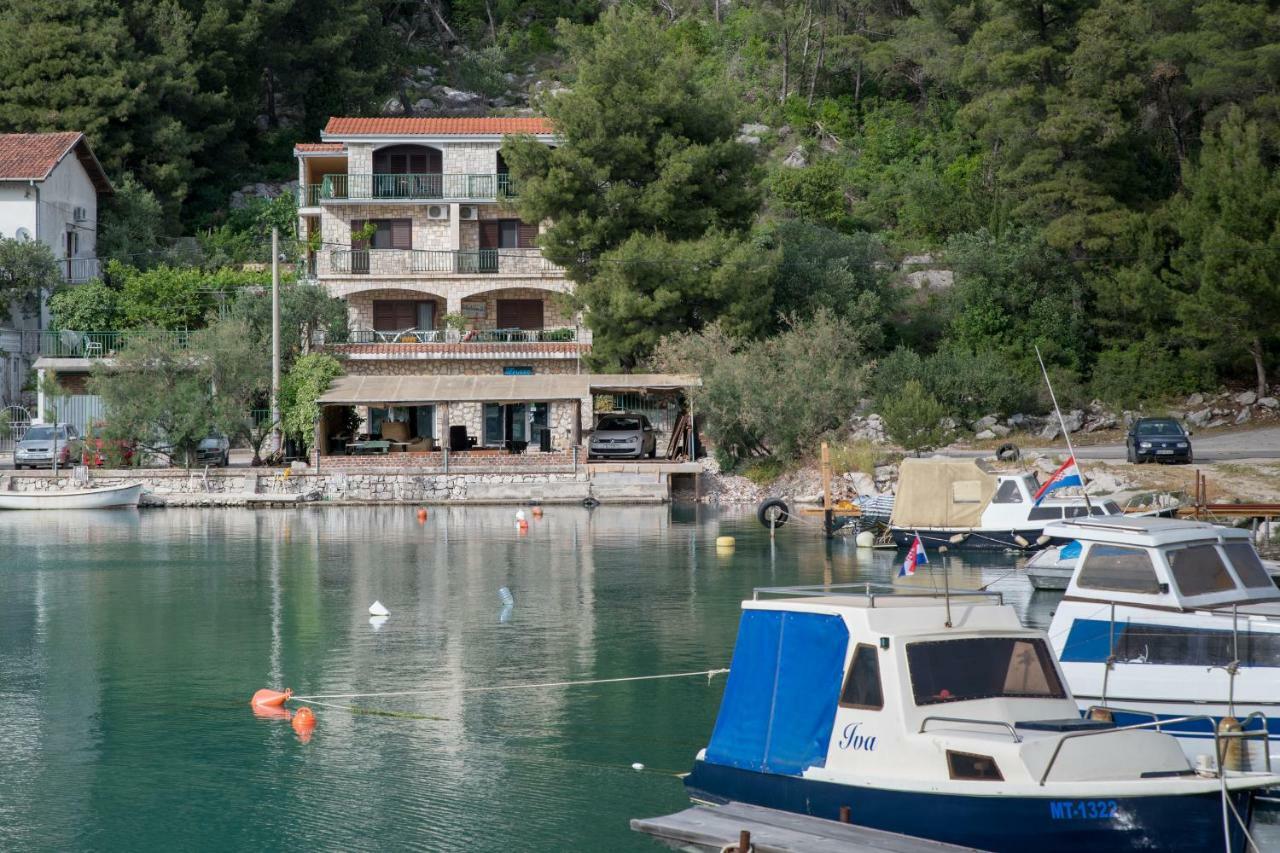 Apartments Azzurro ブラチェ エクステリア 写真