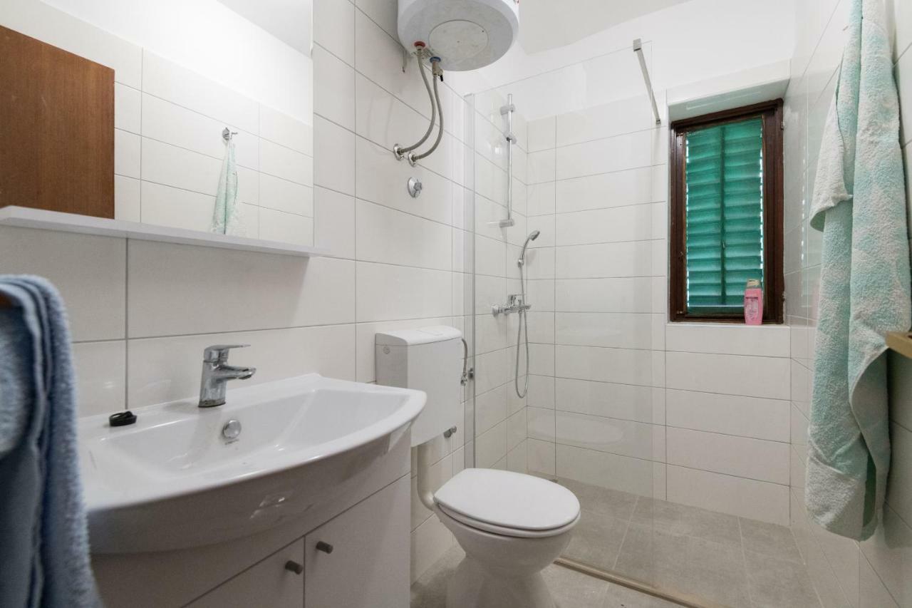 Apartments Azzurro ブラチェ エクステリア 写真